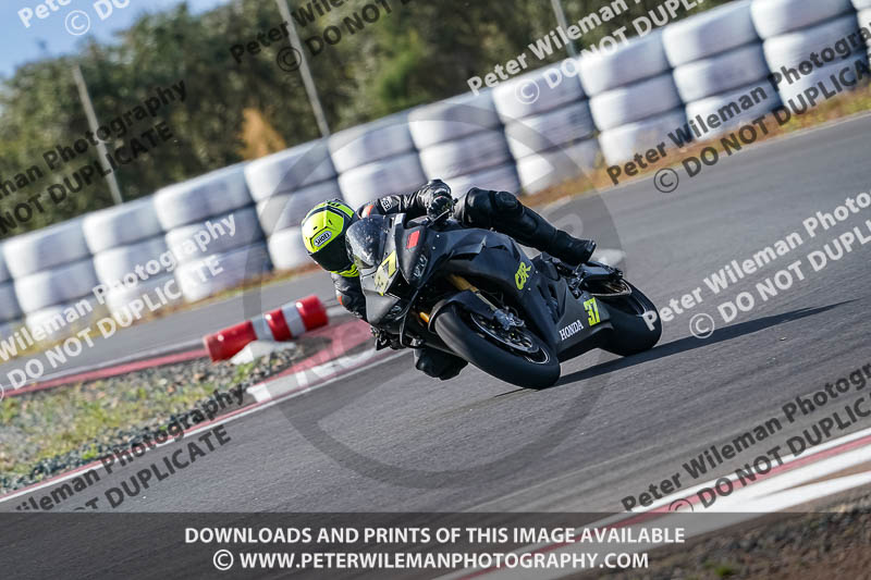 cadwell no limits trackday;cadwell park;cadwell park photographs;cadwell trackday photographs;enduro digital images;event digital images;eventdigitalimages;no limits trackdays;peter wileman photography;racing digital images;snetterton;snetterton no limits trackday;snetterton photographs;snetterton trackday photographs;trackday digital images;trackday photos